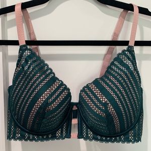 Victoria’s Secret Lined Plunge Bra 32DD | Green and Pink Bra